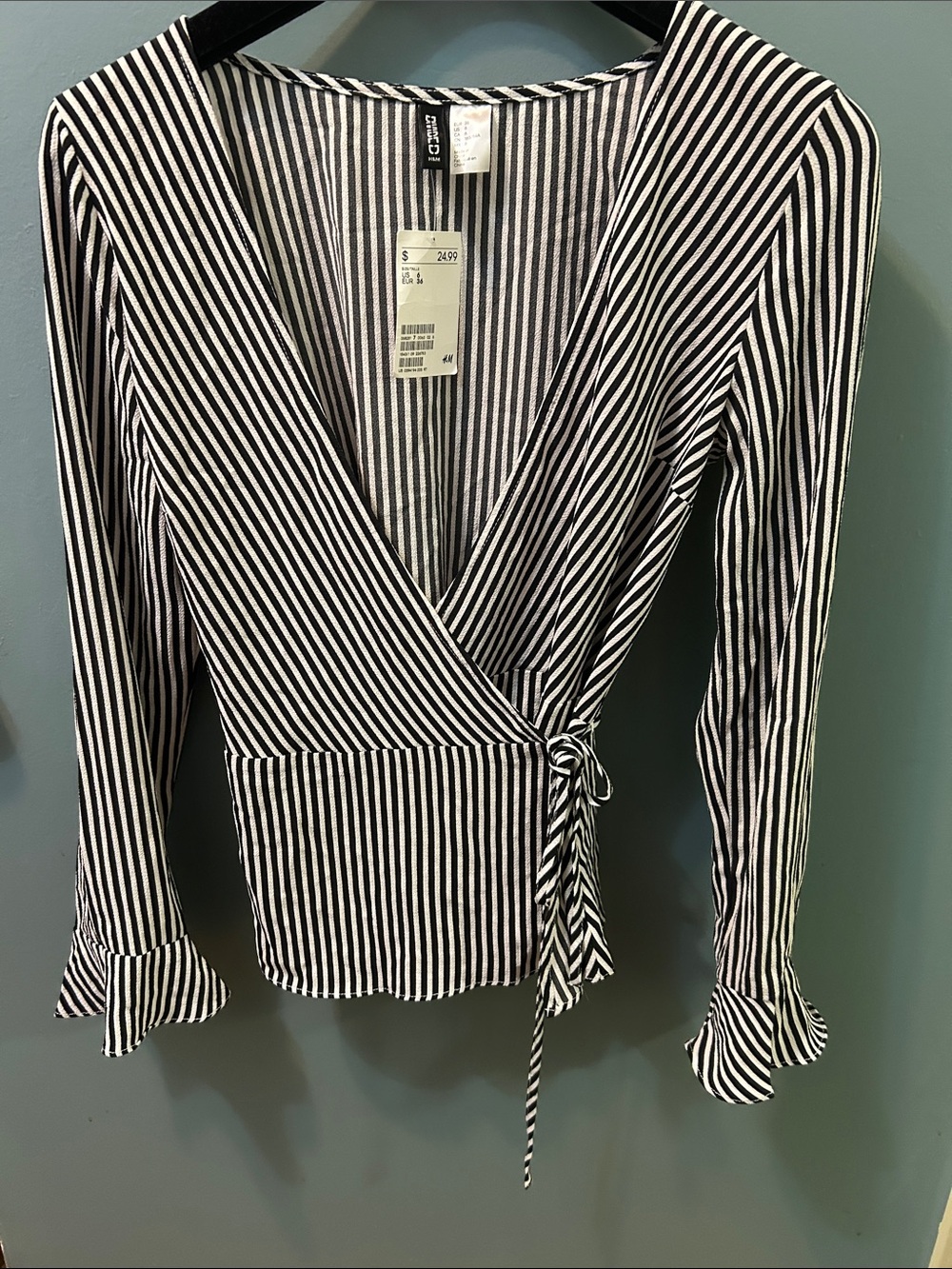 H&M Ladies Women’s Black and White Striped Wrap Blouse Size 6 BRAND NEW WITH TAG